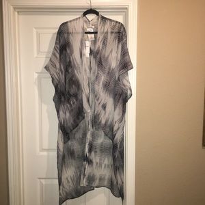 NWT BCBG Kimono
